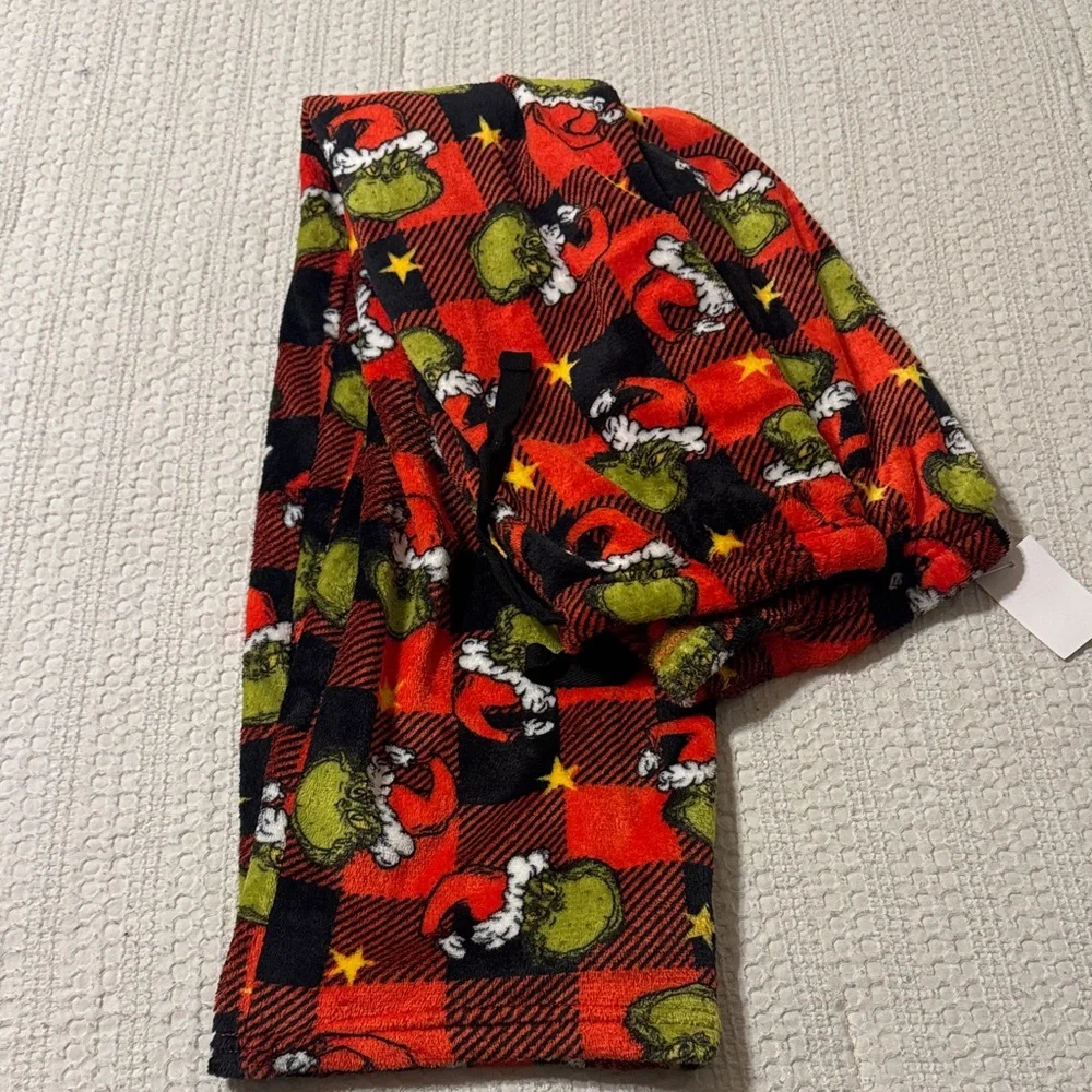 Dr. Seuss Grinchmas Kids Pajama Set - Red and Green